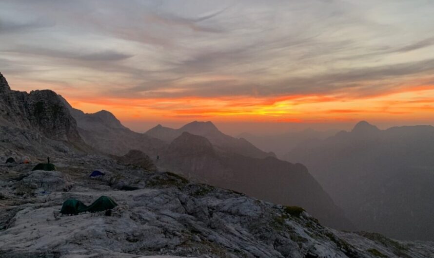 Monte Canin, riparte la grande esplorazione del Club Alpinistico Triestino